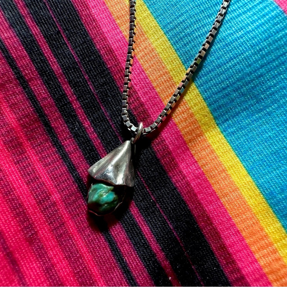 Vintage Kingman Turquoise Petite Squash Blossom Sterling Silver Necklace 24"